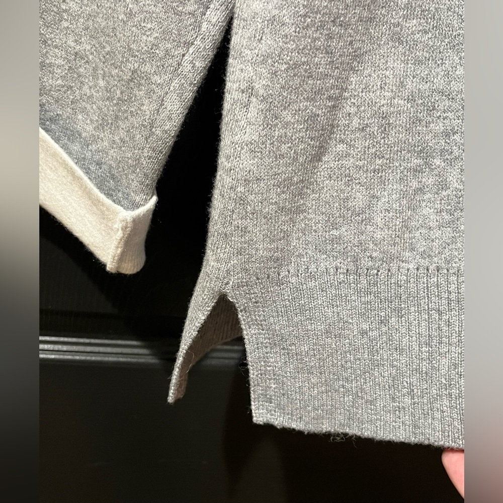 J. Jill Gray and Cream Women's Sweater - Picture 4 of 11